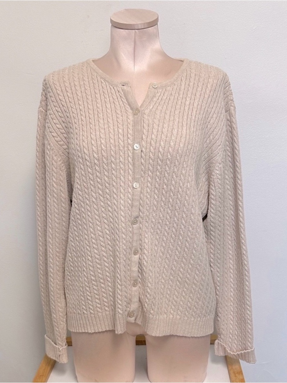 Crystal-Kobe Vintage Grandmacore Button Up Beige 100% Cotton Sweater Cardigan